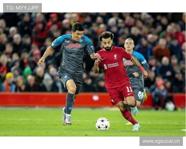 奥斯梅恩与努涅斯：冲击型中锋的战术路径对比