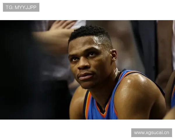 奥斯卡·罗伯特森无球跑动减少，组织核心角色弱化影响进攻效率